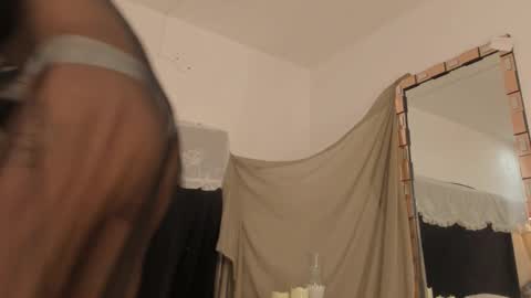   online show from September 18, 2025, 12:12 am