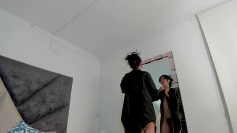   online show from April 21, 2026, 11:51 pm