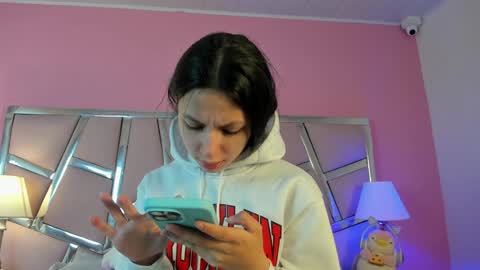 Snapshot of bonniepark_ chatting on January 6, 2025, 12:24 pm Bonnie online show from January 6, 2025, 12:24 pm