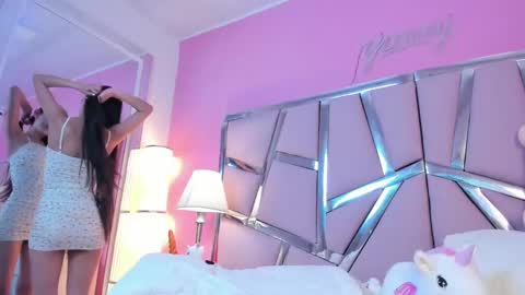 Snapshot of bonniepark_ chatting on February 10, 2025, 5:30 pm Bonnie online show from February 10, 2025, 5:30 pm