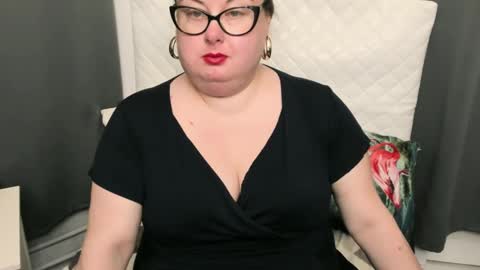 Snapshot of bonnieshining chatting on January 29, 2025, 6:43 am Bonnie online show from January 29, 2025, 6:43 am