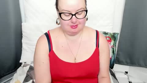 Snapshot of bonnieshining chatting on October 2, 2025, 7:04 am Bonnie online show from October 2, 2025, 7:04 am