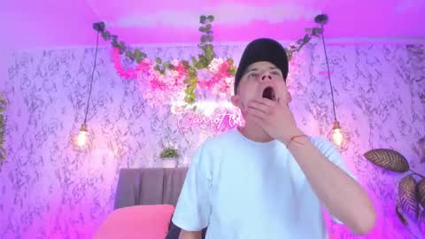 bonny_and_carrot online show from February 9, 2026, 7:07 pm