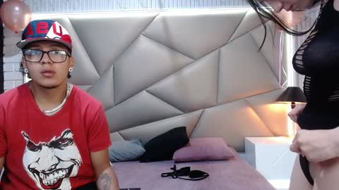 bonny_bonss online show from December 19, 2024, 7:18 pm