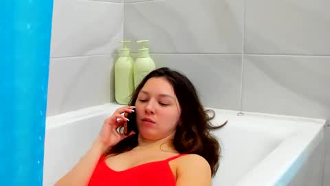 Bonny Kimberly online show from January 1, 2025, 2:09 pm