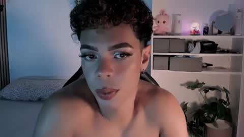 Snapshot of bonny_shine599 chatting on September 25, 2025, 8:01 pm Bonny Shine online show from September 25, 2025, 8:01 pm