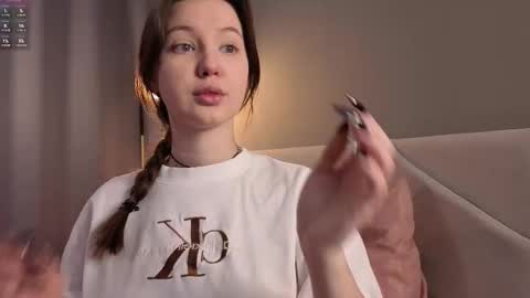 Snapshot of bonnyflower chatting on October 24, 2025, 9:17 am Eva online show from October 24, 2025, 9:17 am