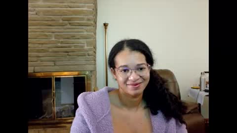 Snapshot of bonvivantb chatting on October 20, 2025, 1:22 pm Queen Bon Vivantt online show from October 20, 2025, 1:22 pm