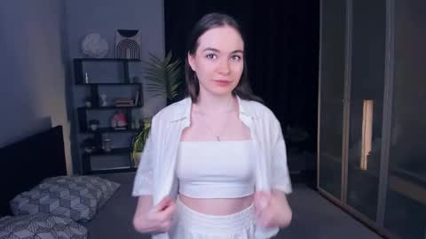 Snapshot of bonymagicgrl_ chatting on January 14, 2026, 10:32 am bonymagicgrl online show from January 14, 2026, 10:32 am