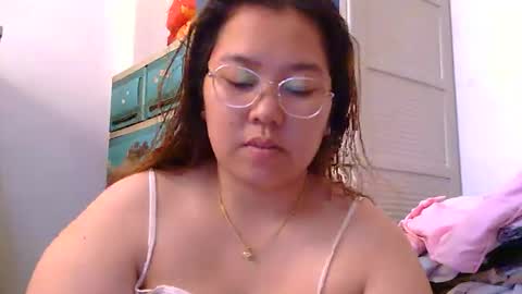 MommyMarie-Singlemom of 2. online show from April 26, 2026, 10:07 pm