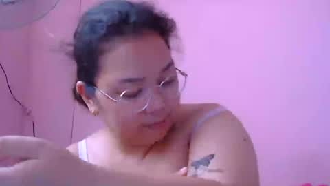 MommyMarie-Singlemom of 2. online show from July 21, 2026, 4:37 am