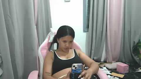 boobsypinay_zhein online show from March 18, 2026, 11:57 am