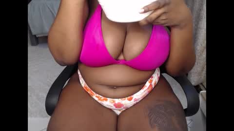 booby_candy online show from May 6, 2026, 3:24 am
