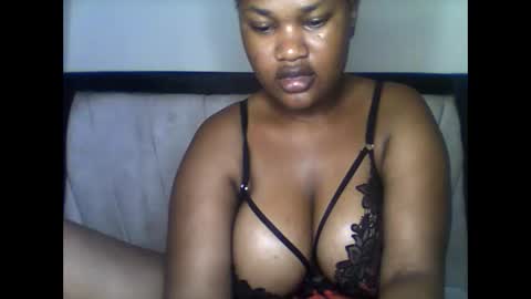 boobylicious012 online show from April 29, 2026, 9:13 am