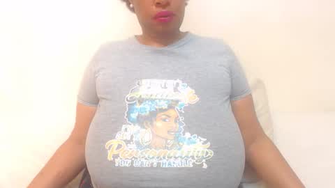 boobyqueen online show from April 22, 2026, 7:59 pm