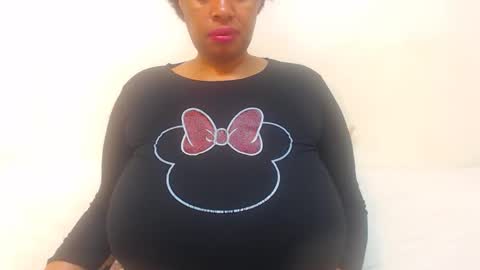 boobyqueen online show from April 24, 2026, 8:50 am