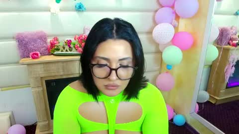 boobzilla_ online show from April 30, 2026, 6:20 am