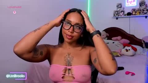 Snapshot of boonie_brooks chatting on July 23, 2026, 1:58 am Anna Brooks online show from July 23, 2026, 1:58 am