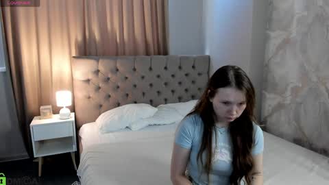 Snapshot of booozekirs_ chatting on May 22, 2026, 3:46 am Milena online show from May 22, 2026, 3:46 am