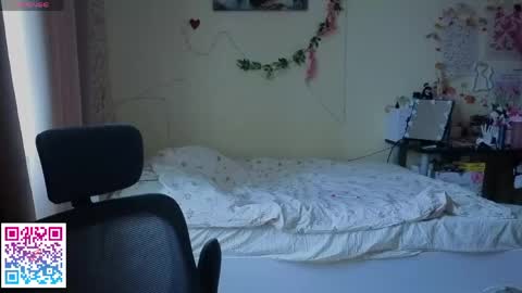 Snapshot of booozekirs_ chatting on June 10, 2026, 2:56 am Milena online show from June 10, 2026, 2:56 am
