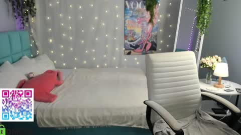 Snapshot of booozekirs_ chatting on June 22, 2026, 3:25 am Milena online show from June 22, 2026, 3:25 am