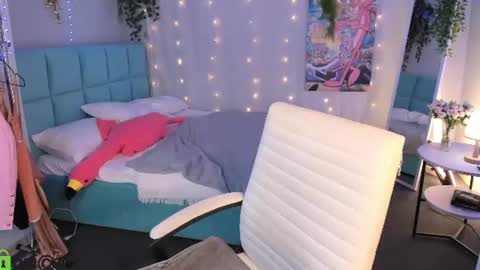 Milena online show from July 20, 2026, 2:59 am