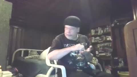 Snapshot of booshy chatting on November 8, 2025, 7:01 pm Booshwa online show from November 8, 2025, 7:01 pm