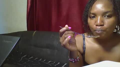Snapshot of bootie_caramel chatting on March 2, 2025, 10:45 am bootie_caramel online show from March 2, 2025, 10:45 am