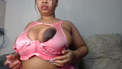 Snapshot of bootybangerxxx2 chatting on November 7, 2025, 2:11 am bootybangerxxx2 online show from November 7, 2025, 2:11 am