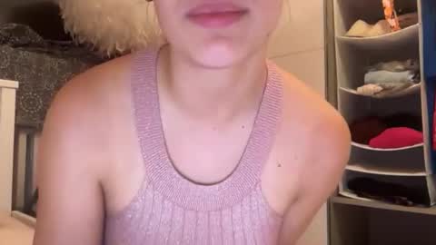 bootyqueenvictoria20 online show from September 22, 2025, 8:22 pm