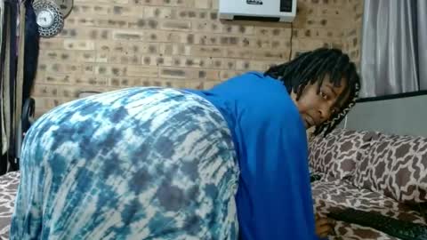 bootytwerkxxx online show from August 5, 2026, 1:52 am