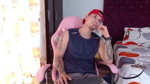 Snapshot of booyhott_ chatting on October 26, 2025, 6:25 pm booyhott_ online show from October 26, 2025, 6:25 pm