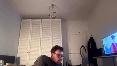 Snapshot of booyyy12 chatting on February 24, 2026, 4:43 am BoYYYOOO online show from February 24, 2026, 4:43 am