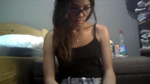 boozyArt online show from December 15, 2025, 4:22 pm