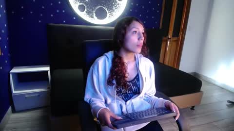 Snapshot of borbuja1 chatting on September 16, 2025, 12:06 pm borbuja online show from September 16, 2025, 12:06 pm