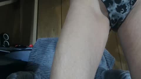 bored_housewife1985 online show from March 7, 2025, 10:45 am