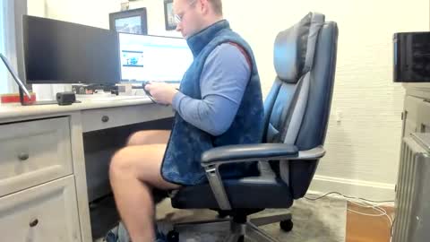 Snapshot of boredhorndog chatting on December 11, 2024, 5:04 pm Boredhorndog online show from December 11, 2024, 5:04 pm