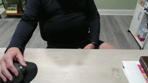 Snapshot of borntobebad2 chatting on February 14, 2025, 1:02 am borntobebad2 online show from February 14, 2025, 1:02 am