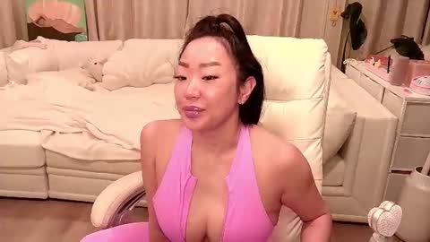 bossbratbimboxo online show from June 15, 2026, 7:32 am