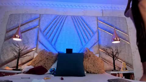 Boss online show from December 5, 2025, 5:27 am