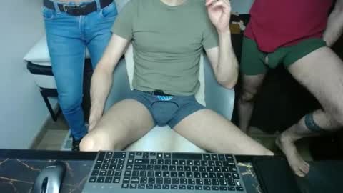 bossking019 online show from January 25, 2025, 4:34 am