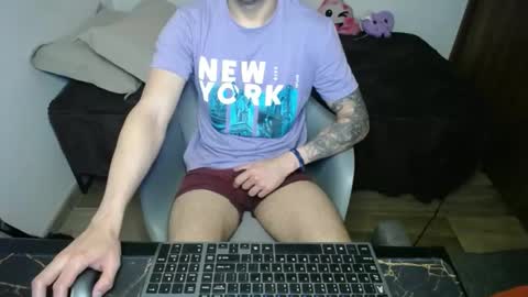 bossking019 online show from February 17, 2025, 11:02 am