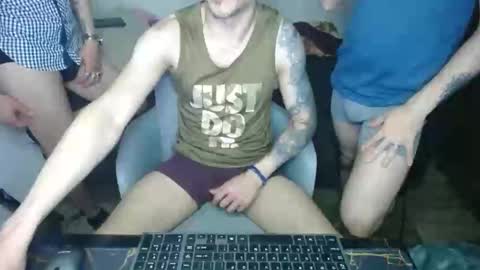 bossking019 online show from February 28, 2025, 1:26 am