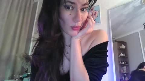 Snapshot of bossyiskitten chatting on November 11, 2025, 8:42 pm Bossy online show from November 11, 2025, 8:42 pm