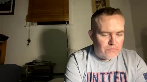 bostonirish45 online show from November 25, 2025, 2:22 am