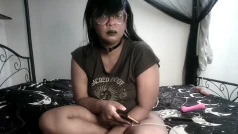 Snapshot of boudoirmadame chatting on July 15, 2026, 2:50 am Boudoir Madame online show from July 15, 2026, 2:50 am