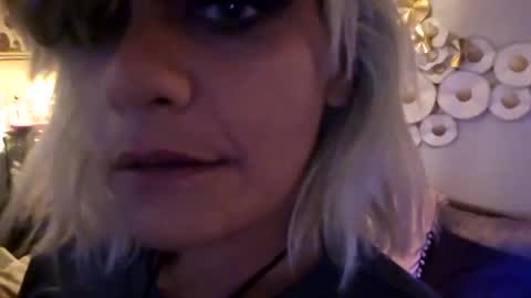 Snapshot of bouncybronze chatting on September 23, 2025, 6:38 am bouncybronze online show from September 23, 2025, 6:38 am