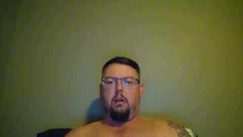 bowtieguy84 online show from May 13, 2026, 2:42 am