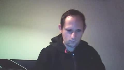 boy62 online show from December 4, 2024, 9:13 pm