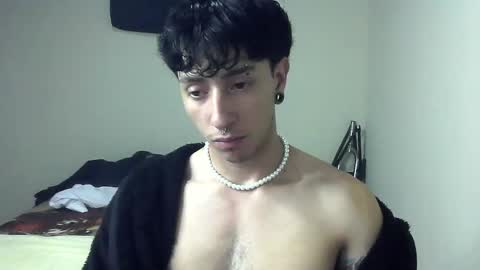 Snapshot of boy_fox_guys chatting on December 9, 2024, 12:12 am Boy Astro online show from December 9, 2024, 12:12 am